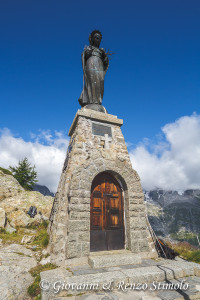 Madonnina in vetta al Mont Chétif