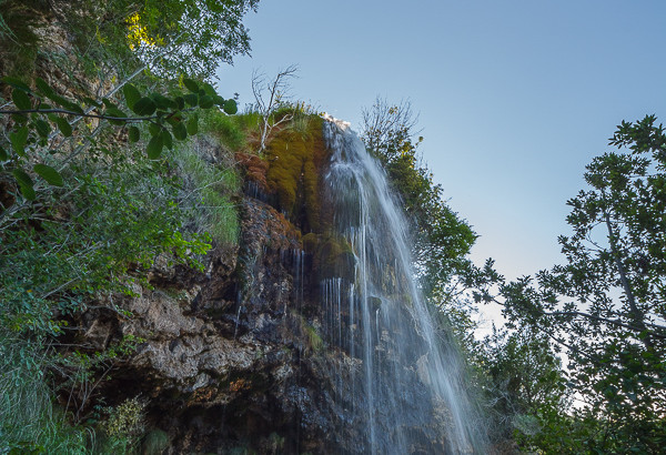 Cascata nei pressi del Convento di Colloreto