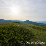 Dalla cresta, uno sguardo verso il Monte Sellaro